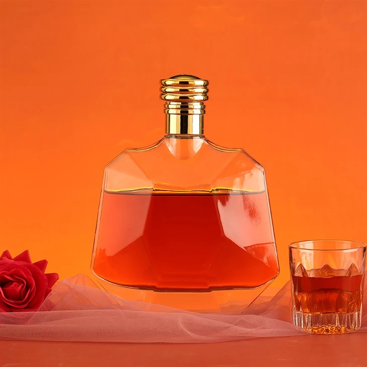 Polygonal Design XO Bottle 750ml
