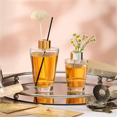 Індивідуальні флакони для духів об’ємом 100 мл